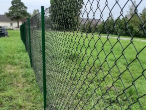 Забор из сетки рабицы в натяг 80 метров фото в Ейске